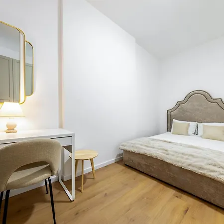 Apartment 3 *